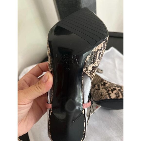 ZARA- Pointed Animal Print & Buckle Closure at Ankle High Heeled Shoes  US 7.5 - Picture 7 of 9